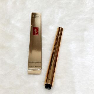 イヴサンローランボーテ(Yves Saint Laurent Beaute)のラディアントタッチ 02(コンシーラー)