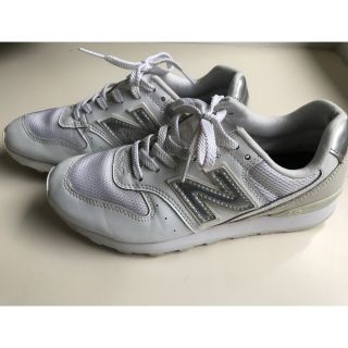 ニューバランス(New Balance)のニューバランス NB996 スニーカー　22センチ　白(スニーカー)