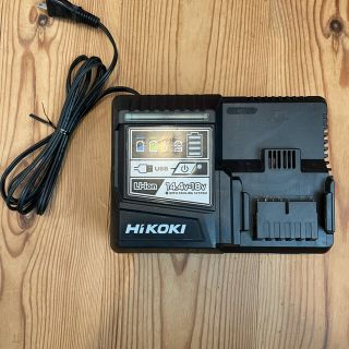 ヒタチ(日立)のHIKOKI （日立工機）14.4V-18V　充電器　UC18YDL(工具/メンテナンス)