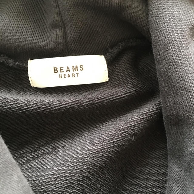 BEAMS(ビームス)のBEAMS  HEART  スウェット　パーカー　ブラック レディースのトップス(パーカー)の商品写真