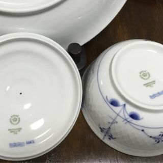 ロイヤルコペンハーゲン(ROYAL COPENHAGEN)のブルーパルメッテ蓋付きボウル(食器)