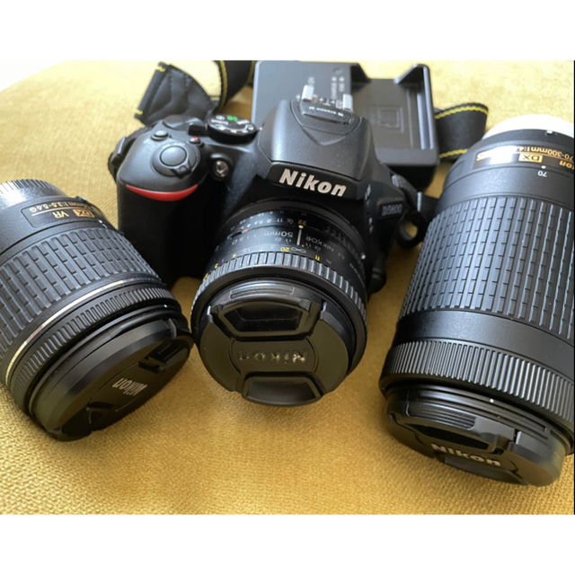 Nikon d5600 ダブルズームキット ＋単焦点レンズ | フリマアプリ ラクマ