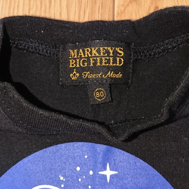 MARKEY'S(マーキーズ)のマーキーズ サイズ80 NASA柄 黒長袖T キッズ/ベビー/マタニティのベビー服(~85cm)(Ｔシャツ)の商品写真