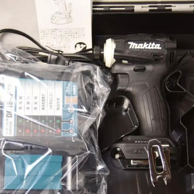 新品　makita　マキタ TD172D本体ケース充電器セット