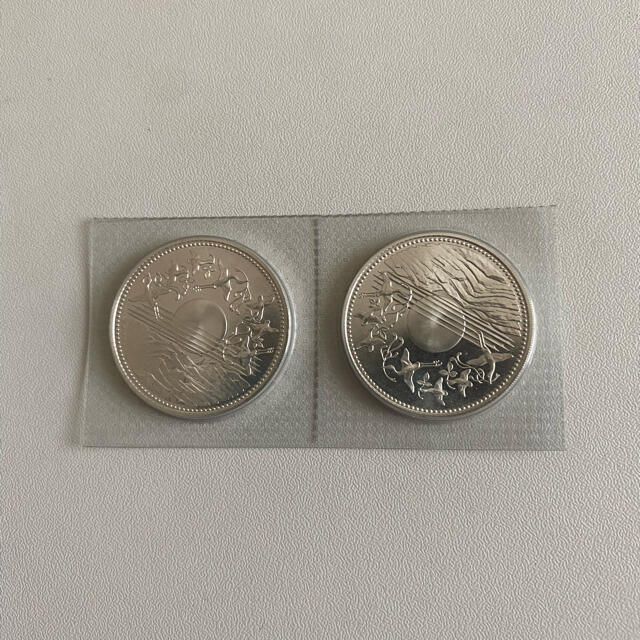 天皇陛下 御在位60年記念 壱万円 銀貨 2枚セット 天皇陛下 御在位60年記念 壱万円 銀貨 2枚セット