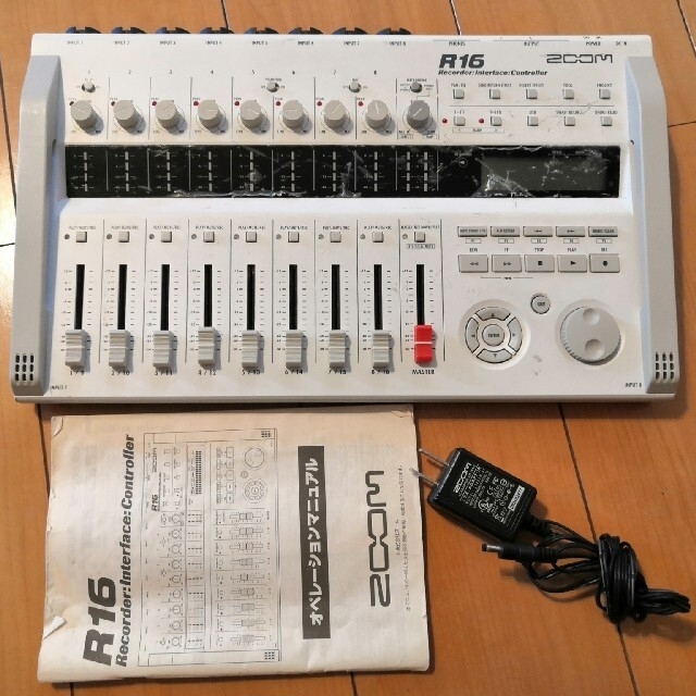 ZOOM R16／マルチトラックレコーダー／8-16トラックMTR／USED 最新