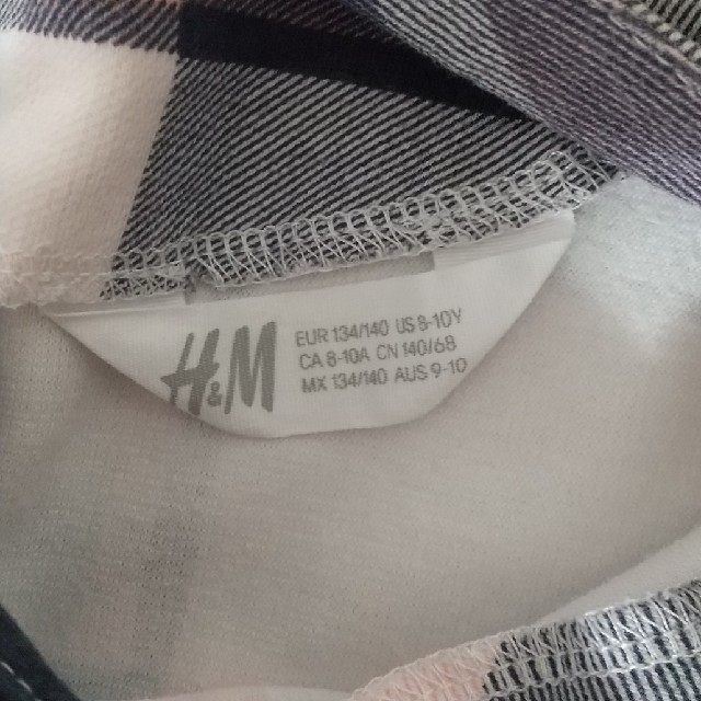 H&M(エイチアンドエム)のワンピース   130 キッズ/ベビー/マタニティのキッズ服女の子用(90cm~)(ワンピース)の商品写真