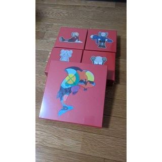 メディコムトイ(MEDICOM TOY)の新品未開封 kaws tokyo first パズル 5SET(その他)