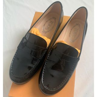 トッズ(TOD'S)のママ様専用　新品　トッズ  ローファー(ローファー/革靴)