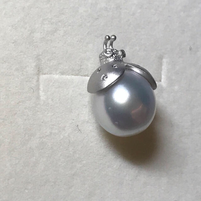 Bijou de M てんとう虫ピアス 最終価格 白蝶真珠 K18WGの通販 by Bijou de M てんとう虫ピアス 最終価格 白蝶真珠 K18WGの通販 by