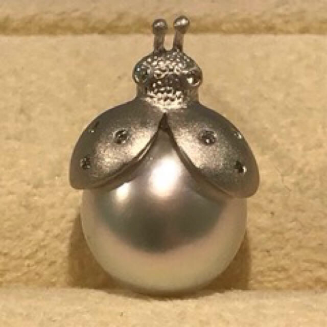Bijou de M てんとう虫ピアス 最終価格 白蝶真珠 K18WGの通販 by Bijou de M てんとう虫ピアス 最終価格 白蝶真珠 K18WGの通販 by