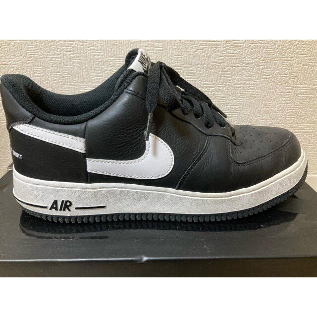 NIKE(ナイキ)のナイキ✖️シュプリーム✖️コムデギャルソン コラボAF１　27cm メンズの靴/シューズ(スニーカー)の商品写真