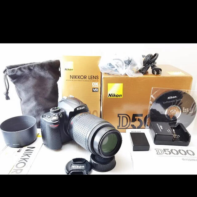 Nikon - Nikon D5000 一眼レフカメラ 200mmの望遠手ぶれ補正レンズ