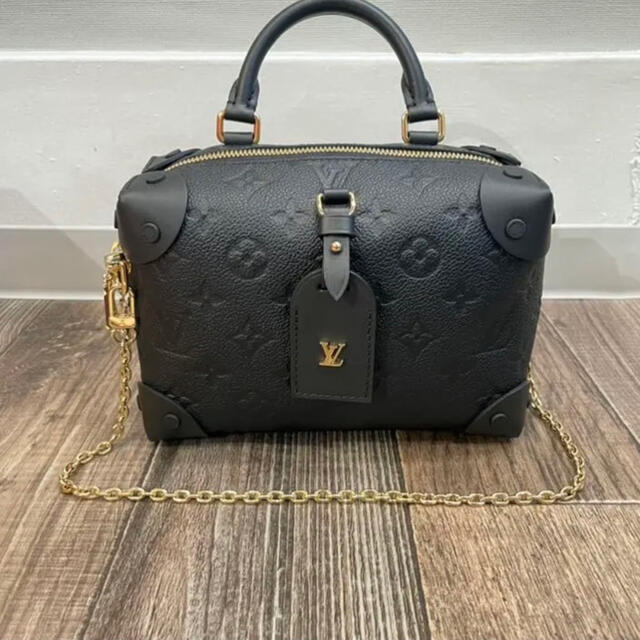 LOUIS VUITTON(ルイヴィトン)の新品未使用 ルイ ヴィトン プティット・マル スープル ショルダーバッグ 黒 レディースのバッグ(ショルダーバッグ)の商品写真