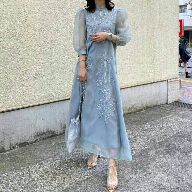 Ameri VINTAGE - 新品タグつき MEDI FOREST EMBROIDERY DRESSの通販 by