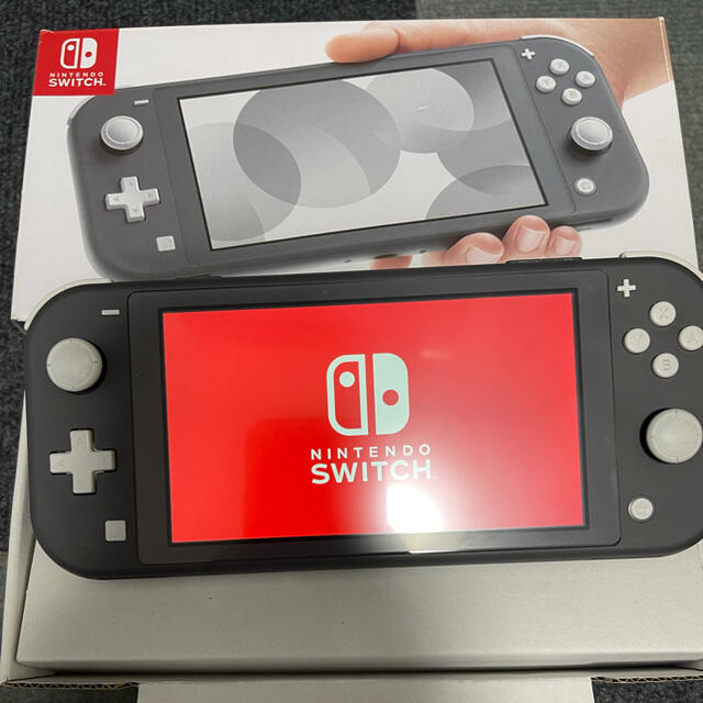 Nintendo Switch Lite 本体　保証シールあり携帯用ゲーム機本体