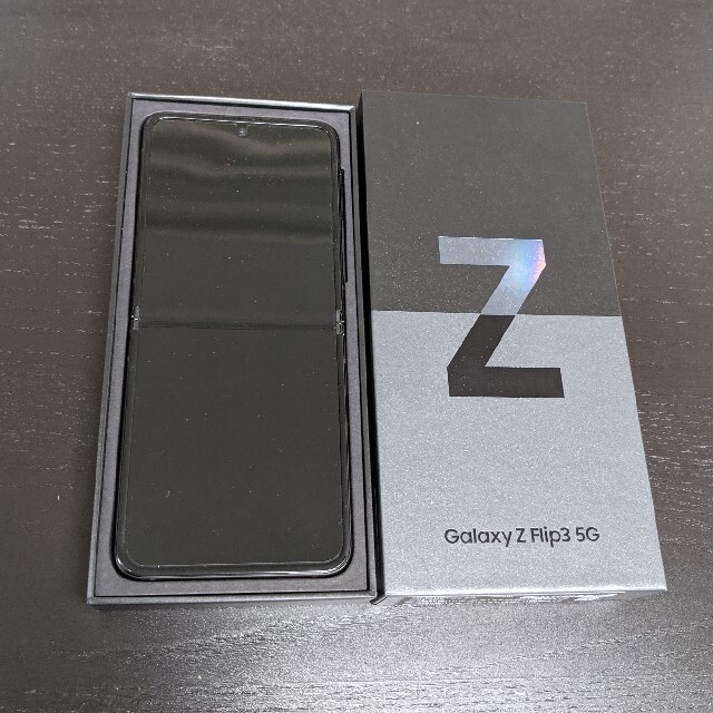 Galaxy Z flip 3(SIMフリー美品)のサムネイル