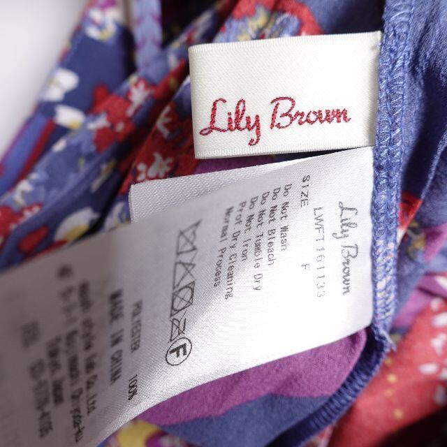 Lily Brown(リリーブラウン)のLILY BROWN　トップス　レディース　花柄 レディースのトップス(シャツ/ブラウス(半袖/袖なし))の商品写真