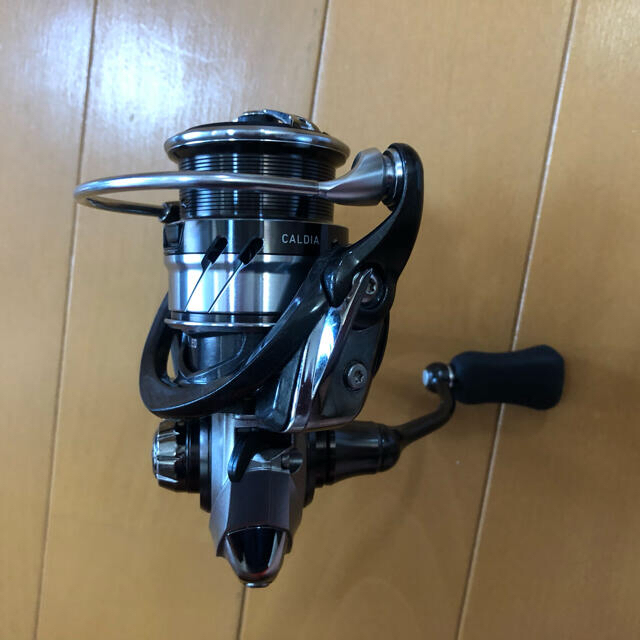 DAIWA(ダイワ)のダイワ　18カルディアLT 2000S-XH スポーツ/アウトドアのフィッシング(リール)の商品写真