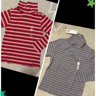 ユニクロ(UNIQLO)のぬったくり様 キッズ☆新品 ユニクロ ボーダータートルネックT130×2枚(Tシャツ/カットソー)