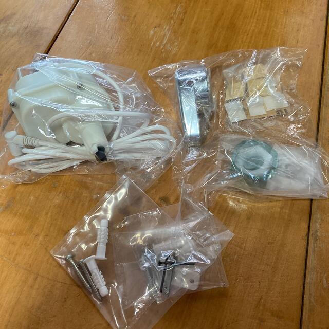 値下げしました。TOTOリモコン便器洗浄ユニット残り(部品取り) 値下げしました。TOTOリモコン便器洗浄ユニット残り(部品取り)