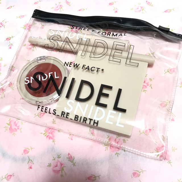 SNIDEL(スナイデル)のスナイデル　秋色コスメセット コスメ/美容のキット/セット(コフレ/メイクアップセット)の商品写真