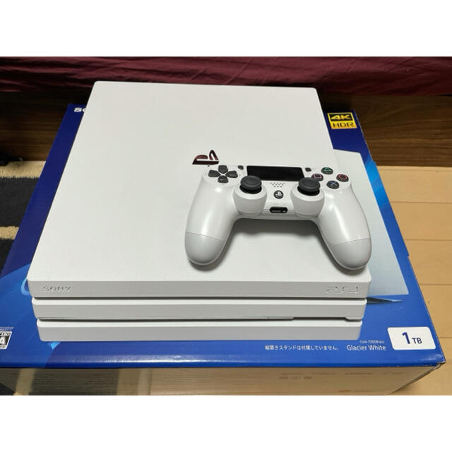 PS4 Pro 本体 1TB / グレイシャーホワイトソニー