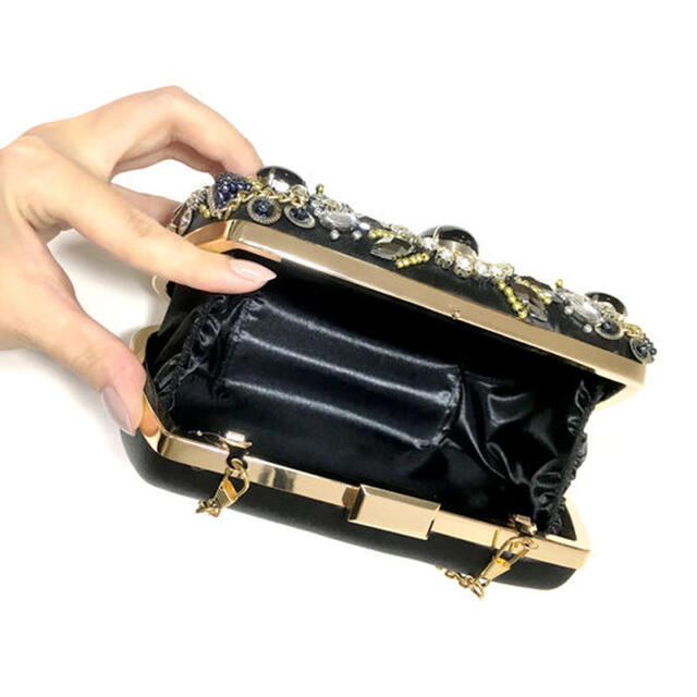【在庫処分SALE】ブラックビジューショルダークラッチ レディースのバッグ(ショルダーバッグ)の商品写真