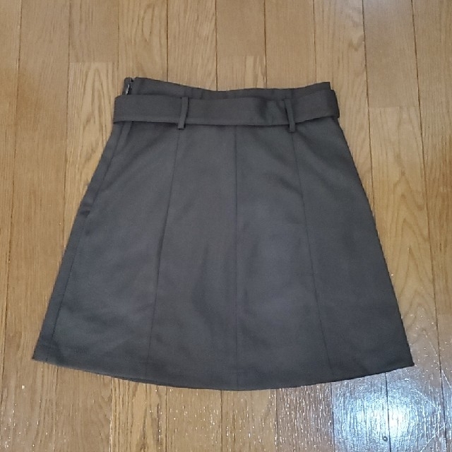 EMODA(エモダ)のEMODA キュロットスカート　カーキ レディースのスカート(ミニスカート)の商品写真