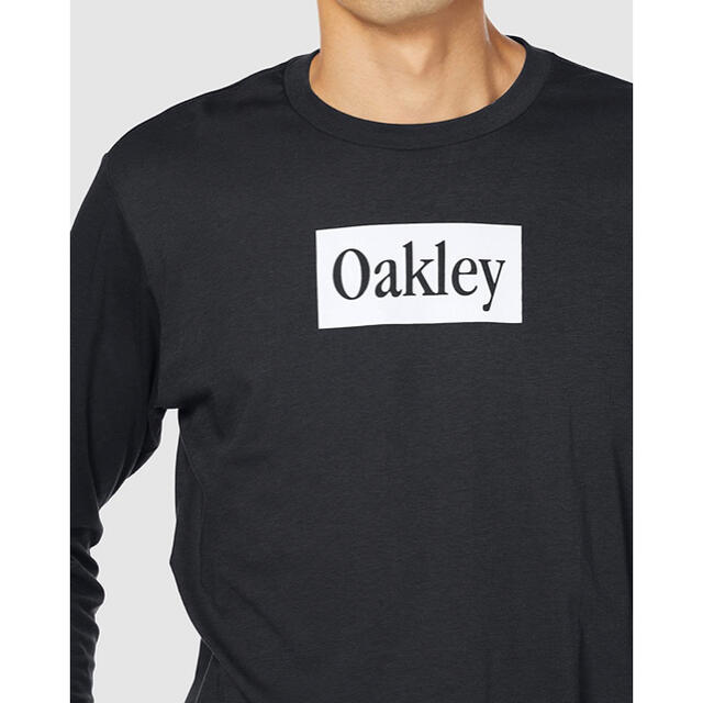 Oakley(オークリー)の【M】大人気　Oakley 長袖Tシャツ　メンズ メンズのトップス(Tシャツ/カットソー(七分/長袖))の商品写真