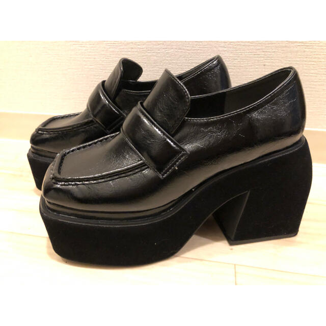 EMODA(エモダ)のEMODA ソリッドチャンキーローファー レディースの靴/シューズ(ローファー/革靴)の商品写真