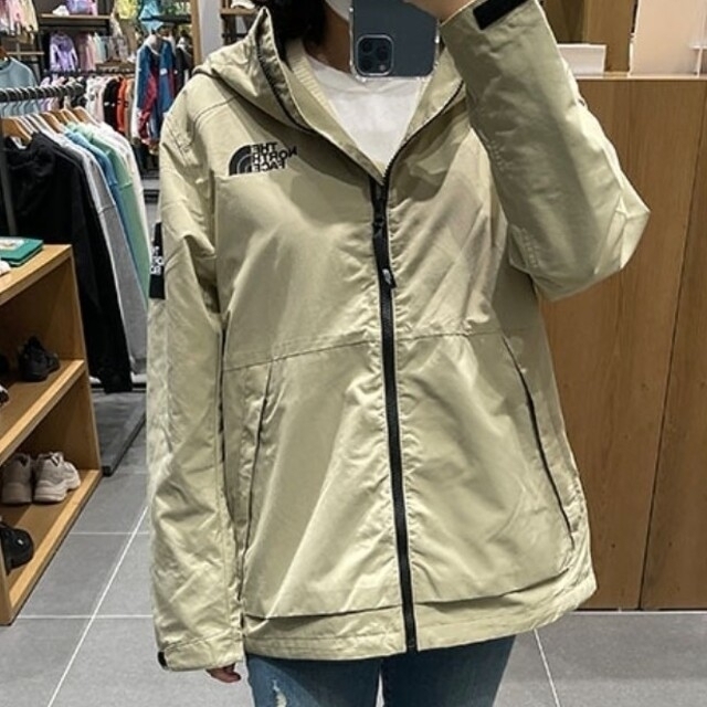 THE NORTH FACE(ザノースフェイス)のノースフェイス NORTH FACE MANTON マウンテンジャケット　M メンズのジャケット/アウター(ナイロンジャケット)の商品写真