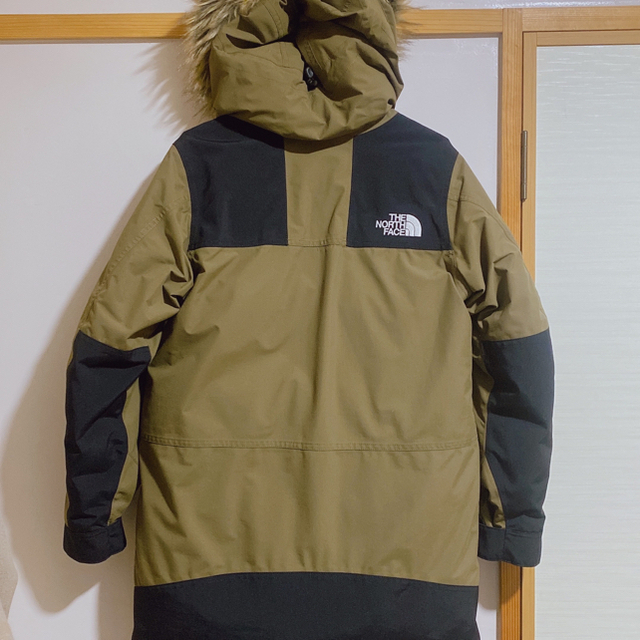 THE NORTH FACE(ザノースフェイス)の【値下げ】ノースフェイス マウンテンダウンコート レディースのジャケット/アウター(ダウンジャケット)の商品写真