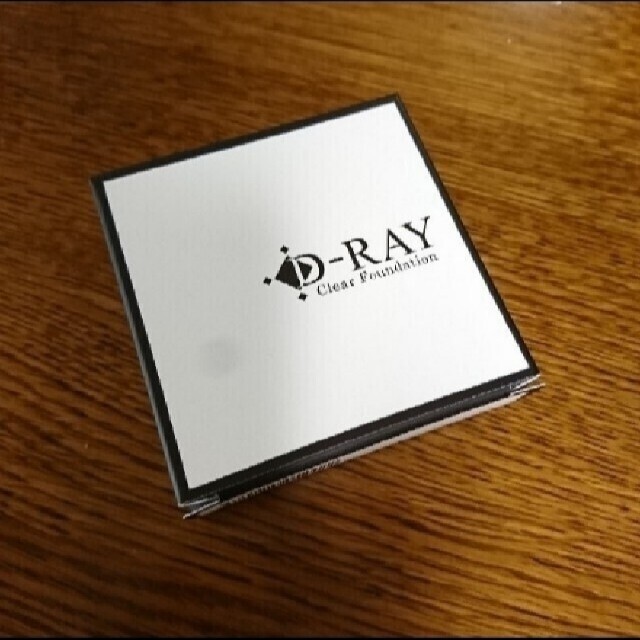 新品 D-RAY D-クリアファンデーション ホワイトナチュラル コスメ/美容のベースメイク/化粧品(ファンデーション)の商品写真