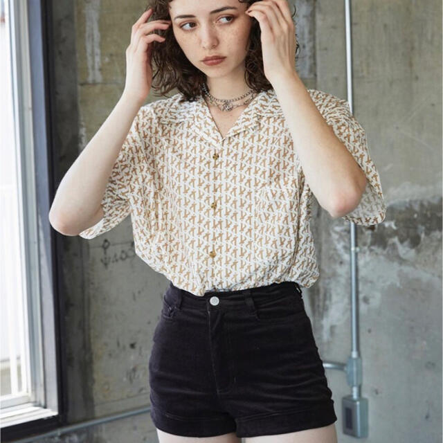 New High-Waisted Corduroy Shorts