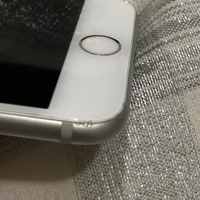 Apple(アップル)のiPhone7 32GB スマホ/家電/カメラのスマートフォン/携帯電話(スマートフォン本体)の商品写真