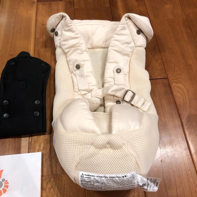 Ergobaby(エルゴベビー)のエルゴ　インファントインサート キッズ/ベビー/マタニティのキッズ/ベビー/マタニティ その他(その他)の商品写真