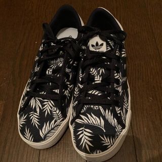 アディダス(adidas)のアディダススニーカー新品未使用24センチ(スニーカー)
