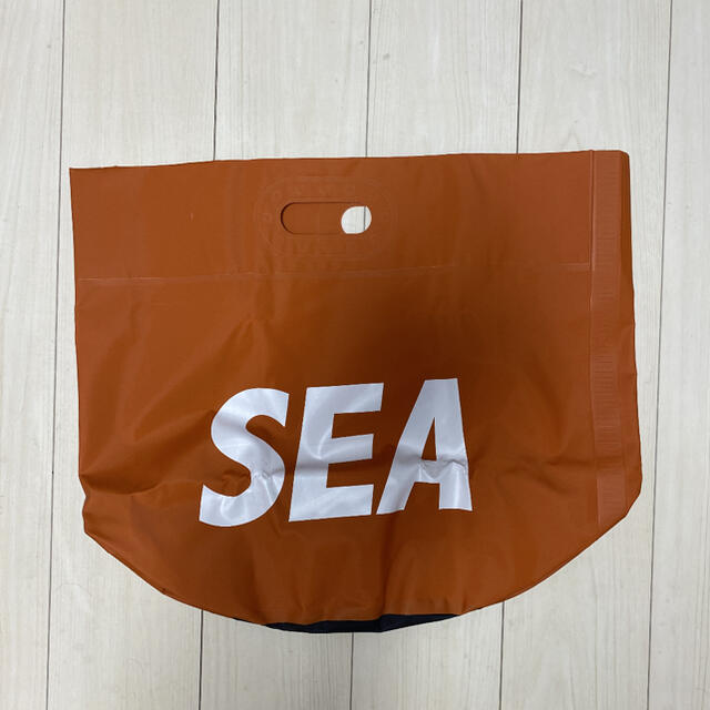 SEA(シー)のWIND AND SEA SEA TARP BAG ウィンダンシー バッグ メンズのバッグ(その他)の商品写真