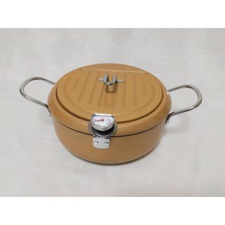 楽々天ぷら鍋 鉄製 温度計付 揚げ鍋24cm バット蓋付  ゴールド(調理道具/製菓道具)