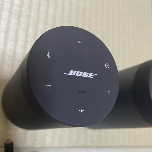 BOSE(ボーズ)のBOSE SOUNDLINK REVOLVE ブラック 2台 スマホ/家電/カメラのオーディオ機器(スピーカー)の商品写真