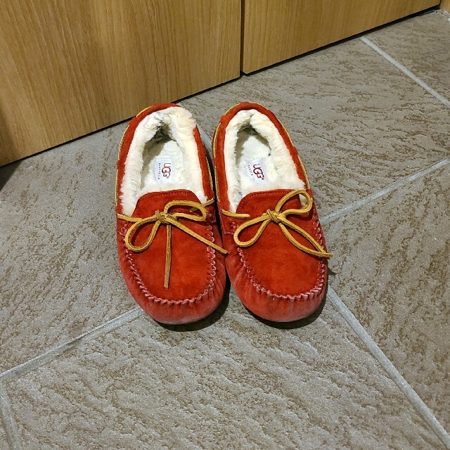 UGG モカシン　RED 24cm