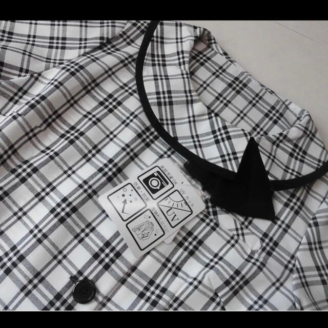 事務服　オーバーブラウス　　黒 レディースのトップス(シャツ/ブラウス(半袖/袖なし))の商品写真