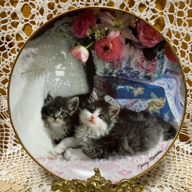 Royal Worcester(ロイヤルウースター)のロイヤルウースター ①②・限定品 フランクリンミント③【猫ちゃん飾り皿３セット】 インテリア/住まい/日用品のインテリア小物(置物)の商品写真