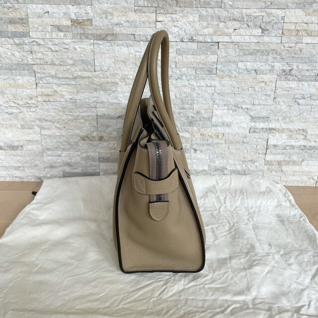 celine(セリーヌ)のセリーヌ　ラゲージ　マイクロ　デューン レディースのバッグ(ハンドバッグ)の商品写真