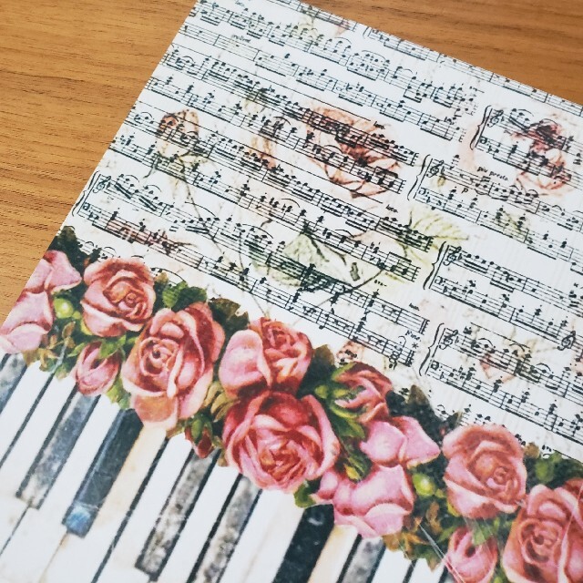 デザインペーパー 薔薇のピアノの通販 By ギャラリーすくすく ラクマ