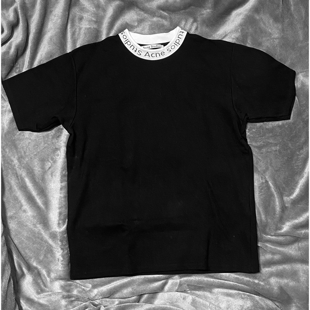 ACNE(アクネ)のacne studious モックネックTシャツ レディースのトップス(Tシャツ(半袖/袖なし))の商品写真