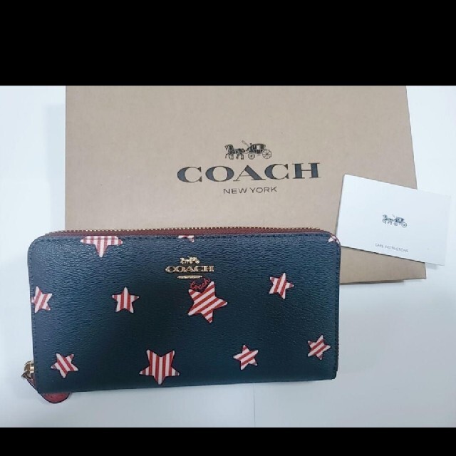 すぐ発送可能! ☆新品・未使用☆COACH/コーチ 星柄 長財布C4575