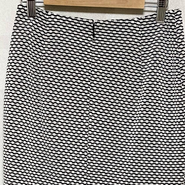 Grand Table ひざ丈スカート　9号　白×黒 レディースのスカート(ひざ丈スカート)の商品写真