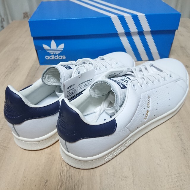 adidas(アディダス)の《新品 箱あり》adidas スタンスミス 【CQ2870】 27.5 メンズの靴/シューズ(スニーカー)の商品写真